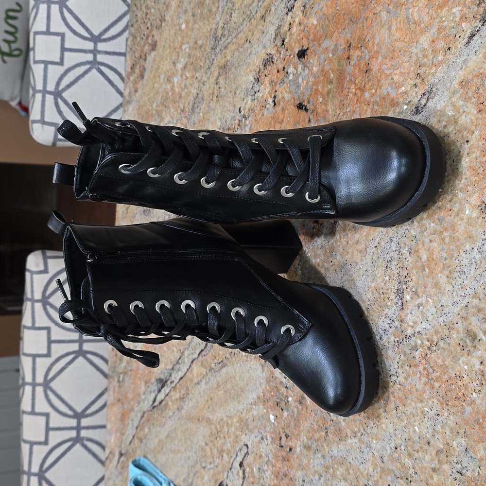 Sincerely Jules Black High Heel lace up Combat Boots, Sz 8